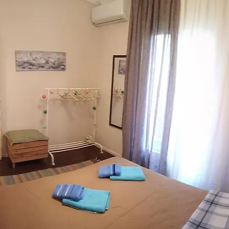 Up To 5 Guests - Cosy Apt In The Center! Tessalónica
